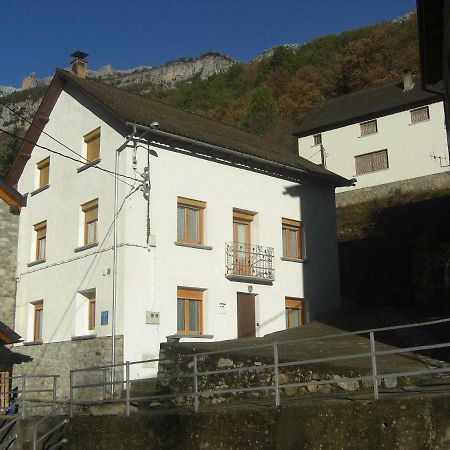 Vivienda Lanzon Villa Salinas de Bielsa Bagian luar foto