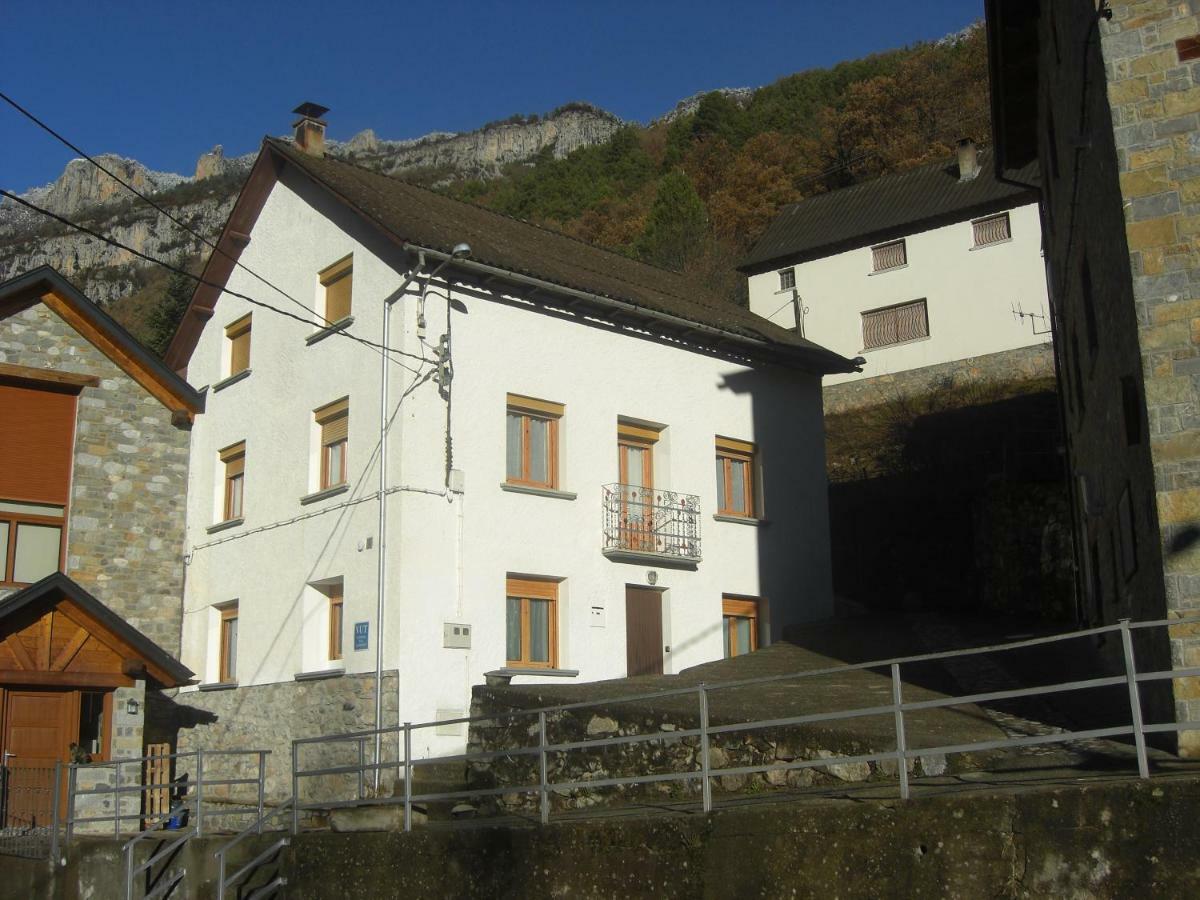 Vivienda Lanzon Villa Salinas de Bielsa Bagian luar foto